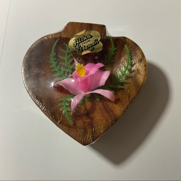 Vtg Hawaiian souvenir wooden trinket bowl - Picture 1 of 4